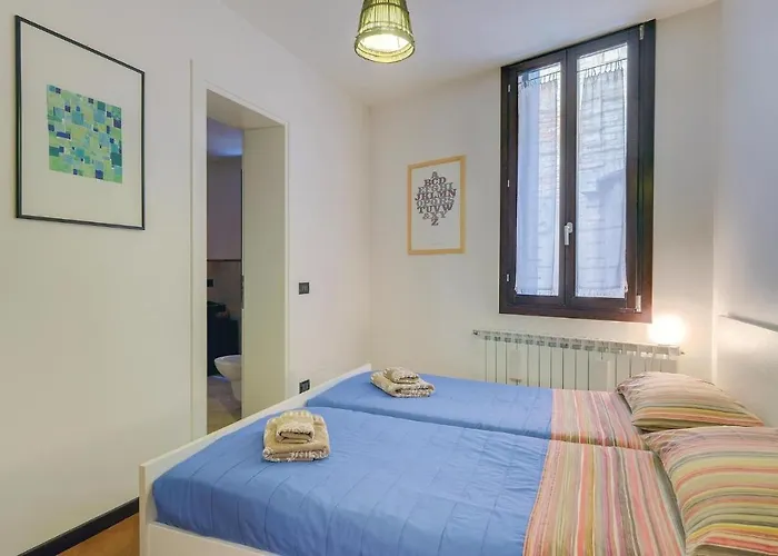 Stunning In -ve- * 威尼斯